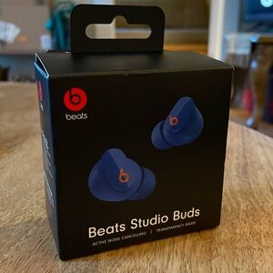Beats Studio Buds by Dr Dre
